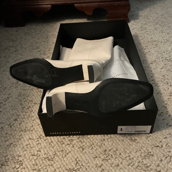 Freda Salvador LANA boot White/Creme Size 7.5 *BRAND NEW IN BOX* - Picture 5 of 8